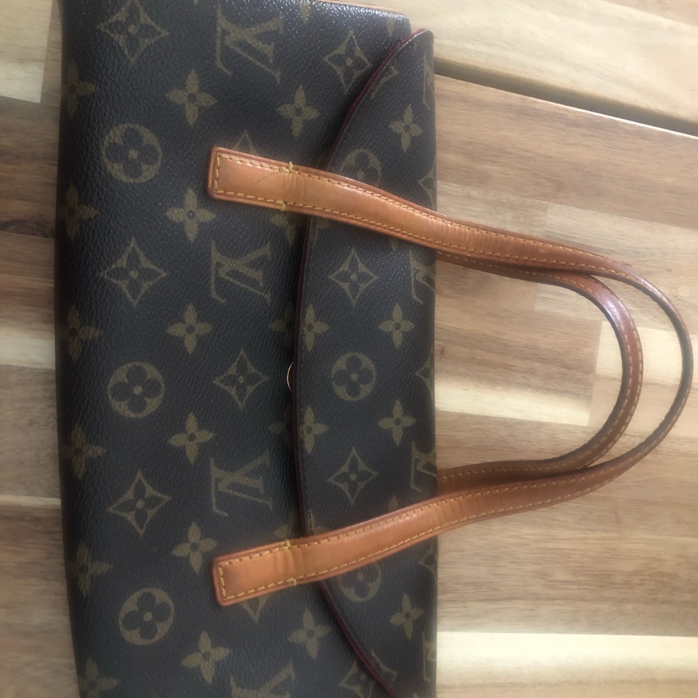 Louis Vuitton VINTAGE Monogram Canvas handbag